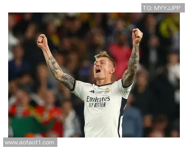 克罗斯在皇马典礼中展现中场大脑的智慧与领导力