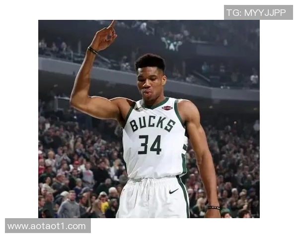 雄鹿队大胜黄蜂，字母哥狂轰三双，统治力惊人！